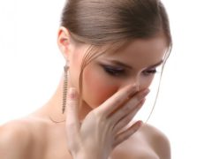 Почему изо рта может пахнуть гнилью?