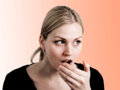 Как избавиться от запаха аммиака изо рта?