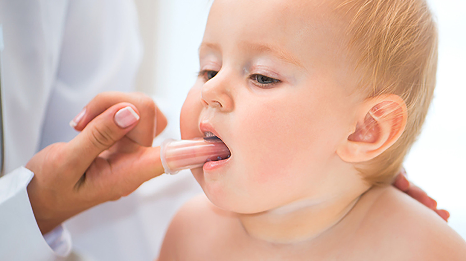 Первые годы жизни ребенка уход. Гигиена полости рта у новорождены. Профилактика стоматита у детей. Гигиена полости рта у новорожденных.